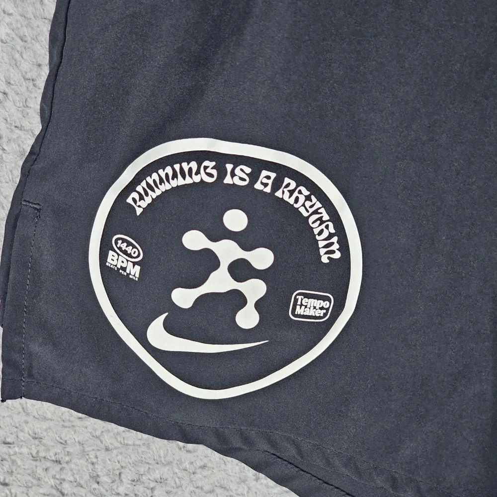 Nike Shorts Mens Large Black Running Is A Rhythm Dri-FIT DM4662-010 Training